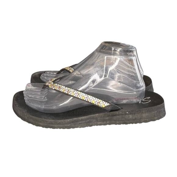 Womens Skechers Yoga Foam Crystal Studded Sandals Size 9 Black - Picture 1 of 5
